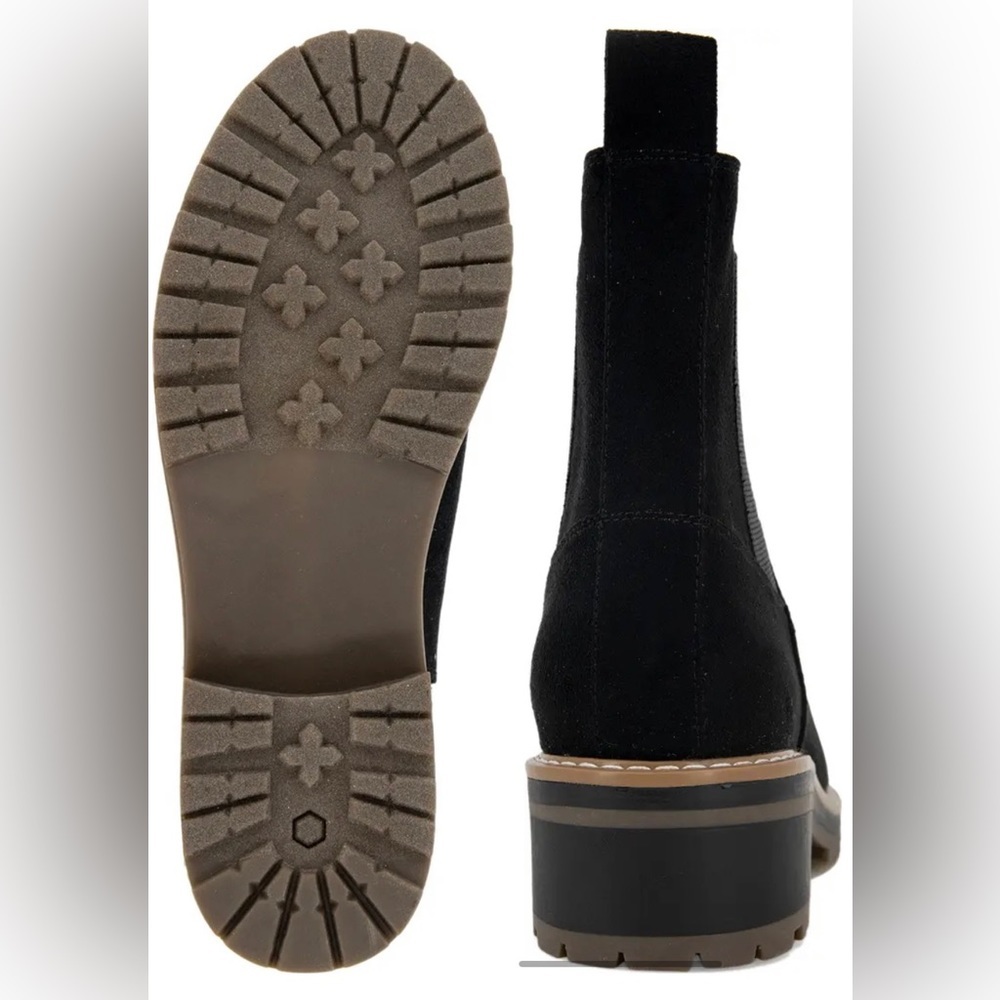 CHELSEA Boots Lug Sole Black Size 6.5